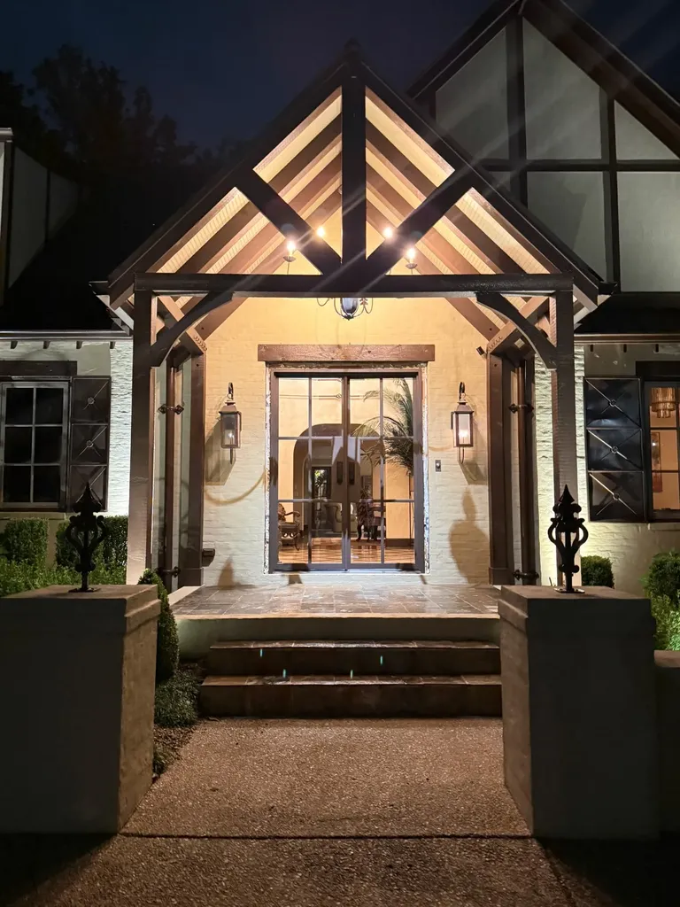 3807 Harding Place Nashville TN 37215