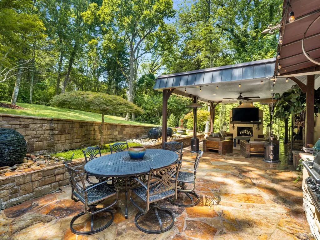 3807 Harding Place Nashville TN 37215