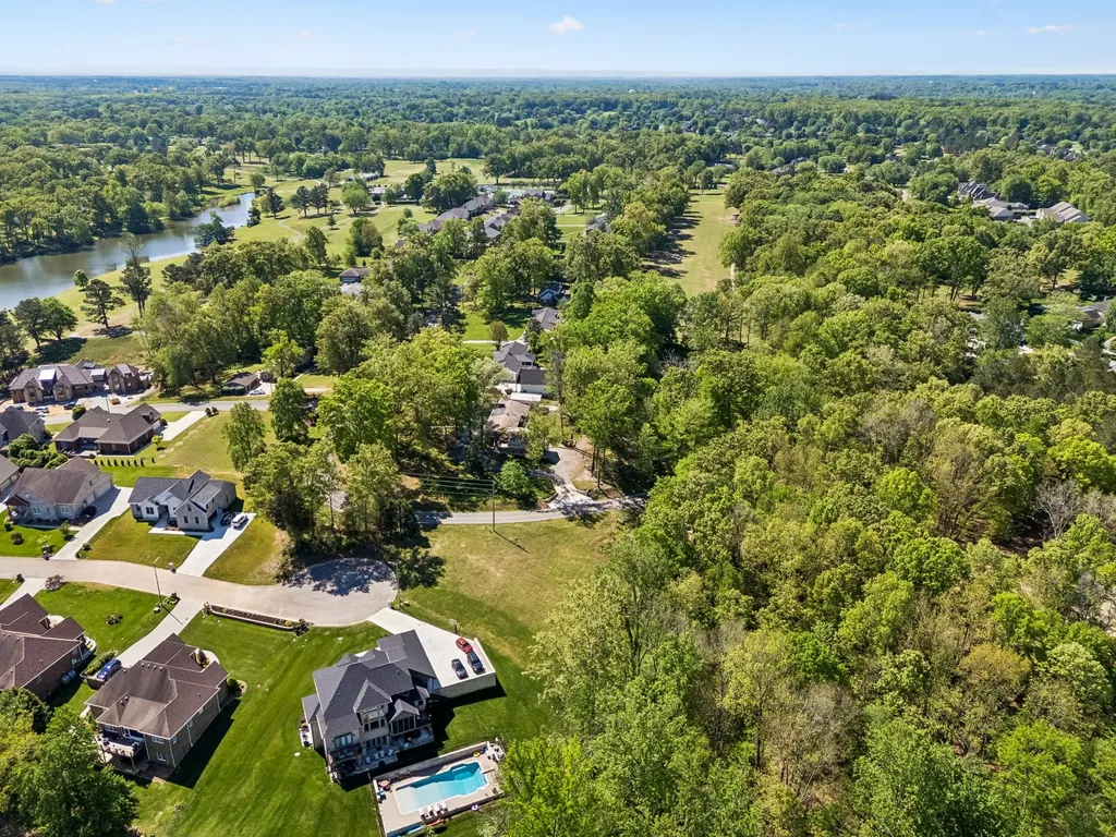 18 Setters Ln, W Tullahoma TN 37388