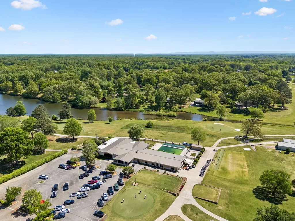 18 Setters Ln, W Tullahoma TN 37388