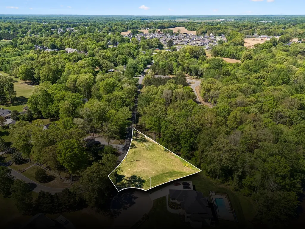 18 Setters Ln, W Tullahoma TN 37388