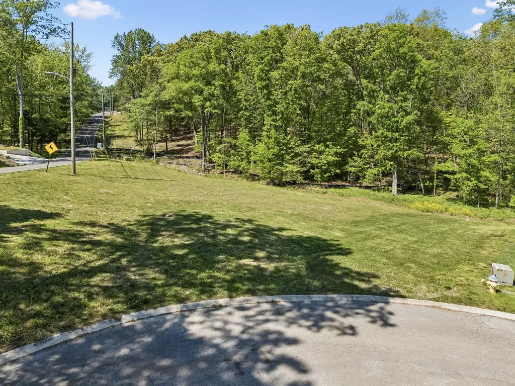 18 Setters Ln, W Tullahoma TN 37388