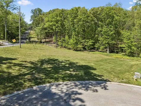 18 Setters Ln, W Tullahoma TN 37388