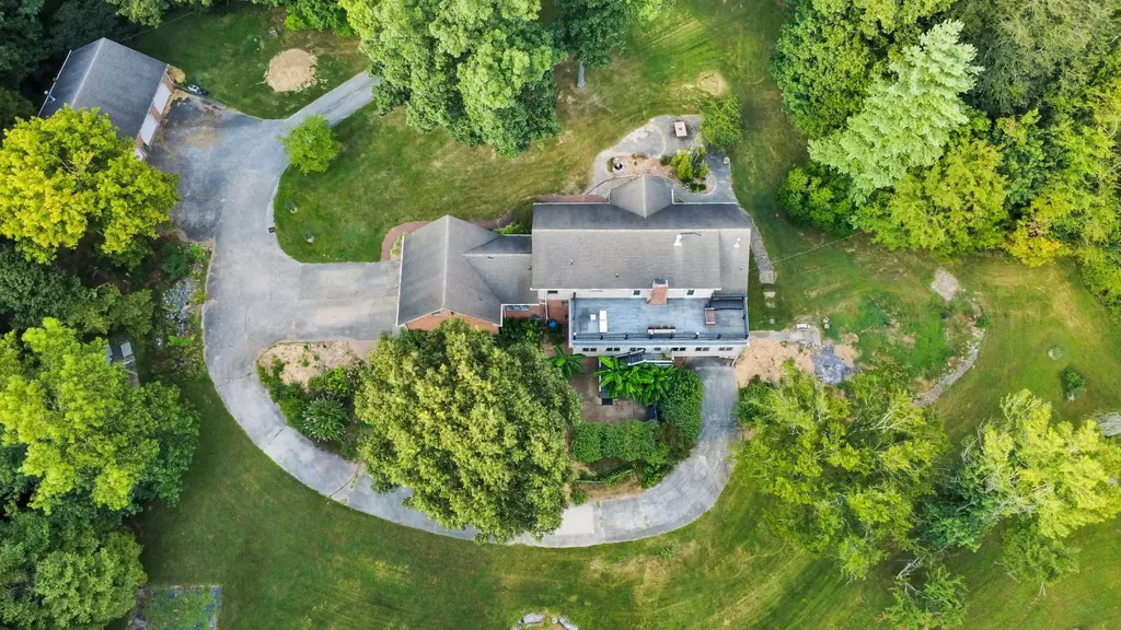 911 Stephen Drive Clarksville TN 37043