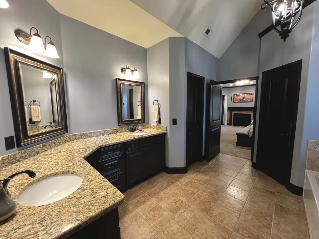 1956 Boyer Boulevard Clarksville TN 37043