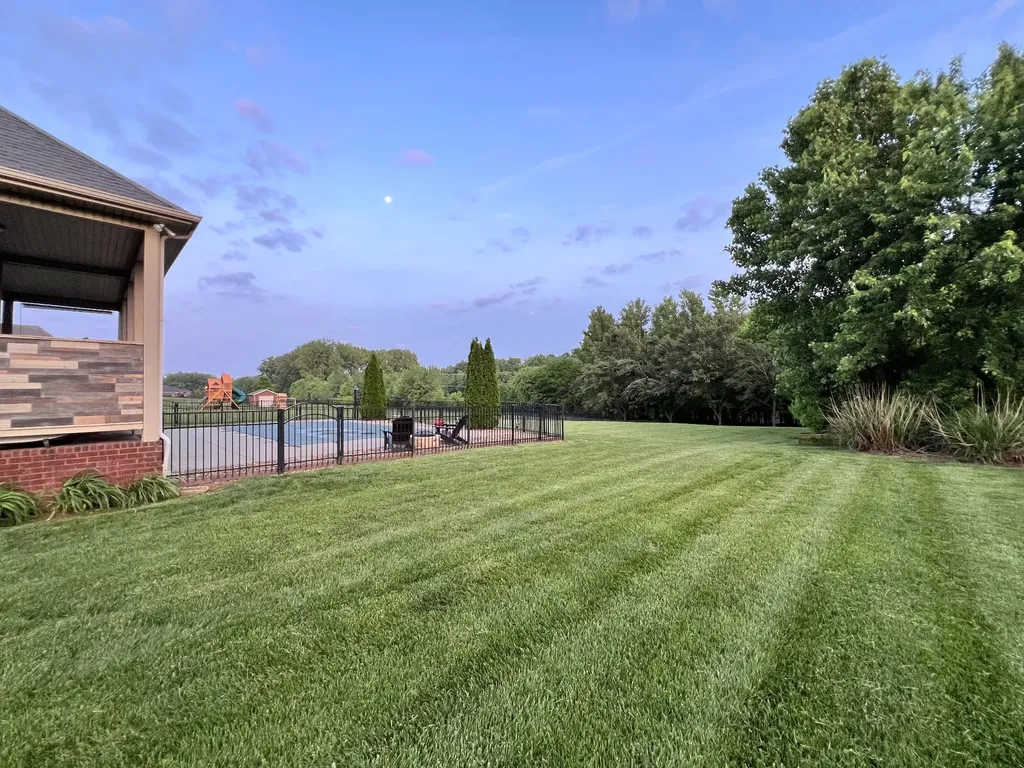 1956 Boyer Boulevard Clarksville TN 37043