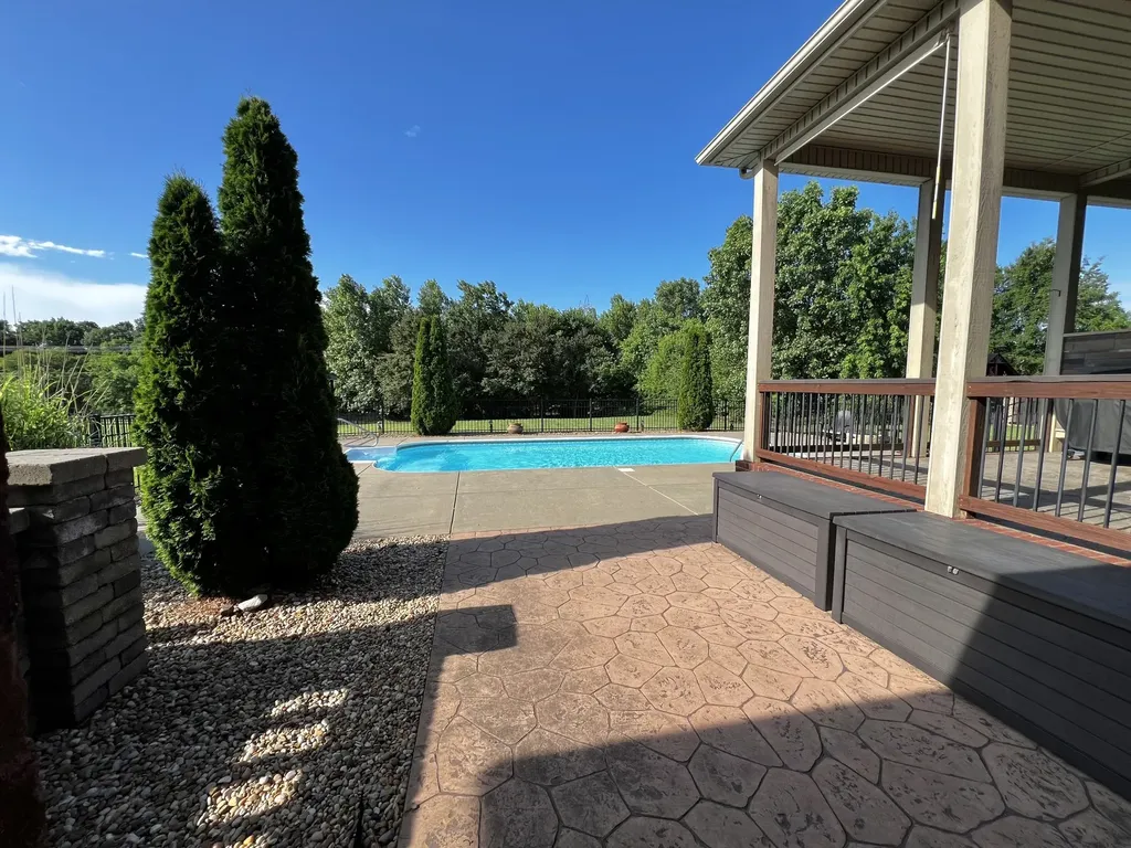 1956 Boyer Boulevard Clarksville TN 37043