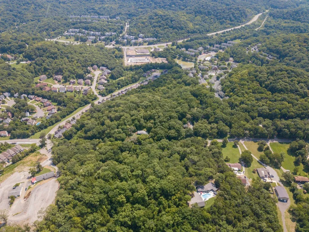 7677 Sawyer Brown Road Nashville TN 37221