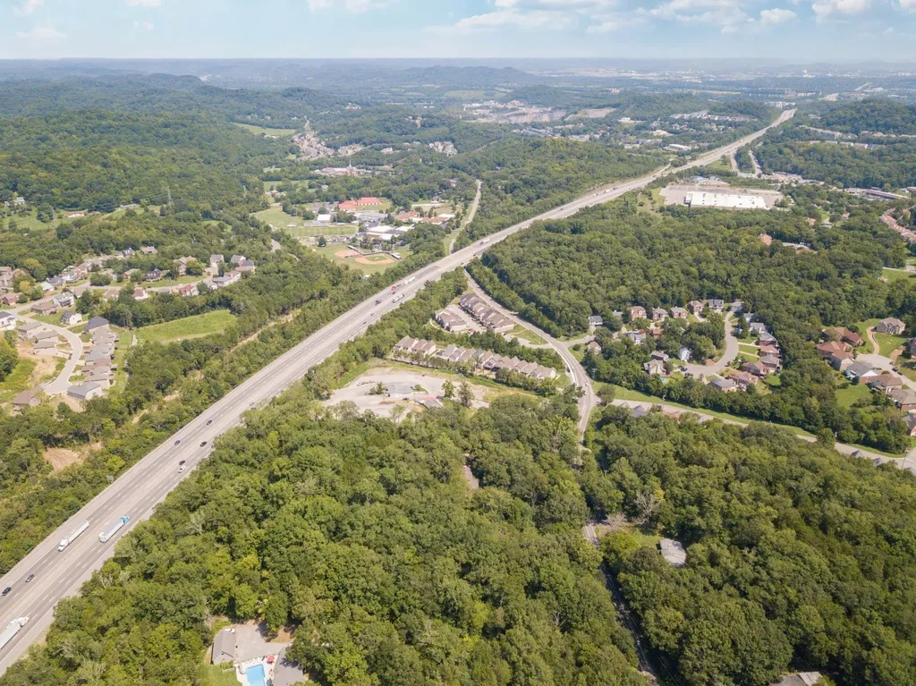 7677 Sawyer Brown Road Nashville TN 37221
