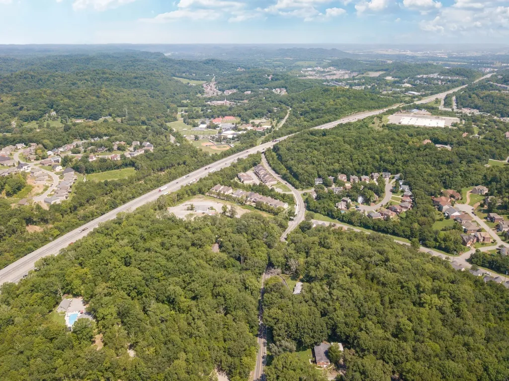 7677 Sawyer Brown Road Nashville TN 37221