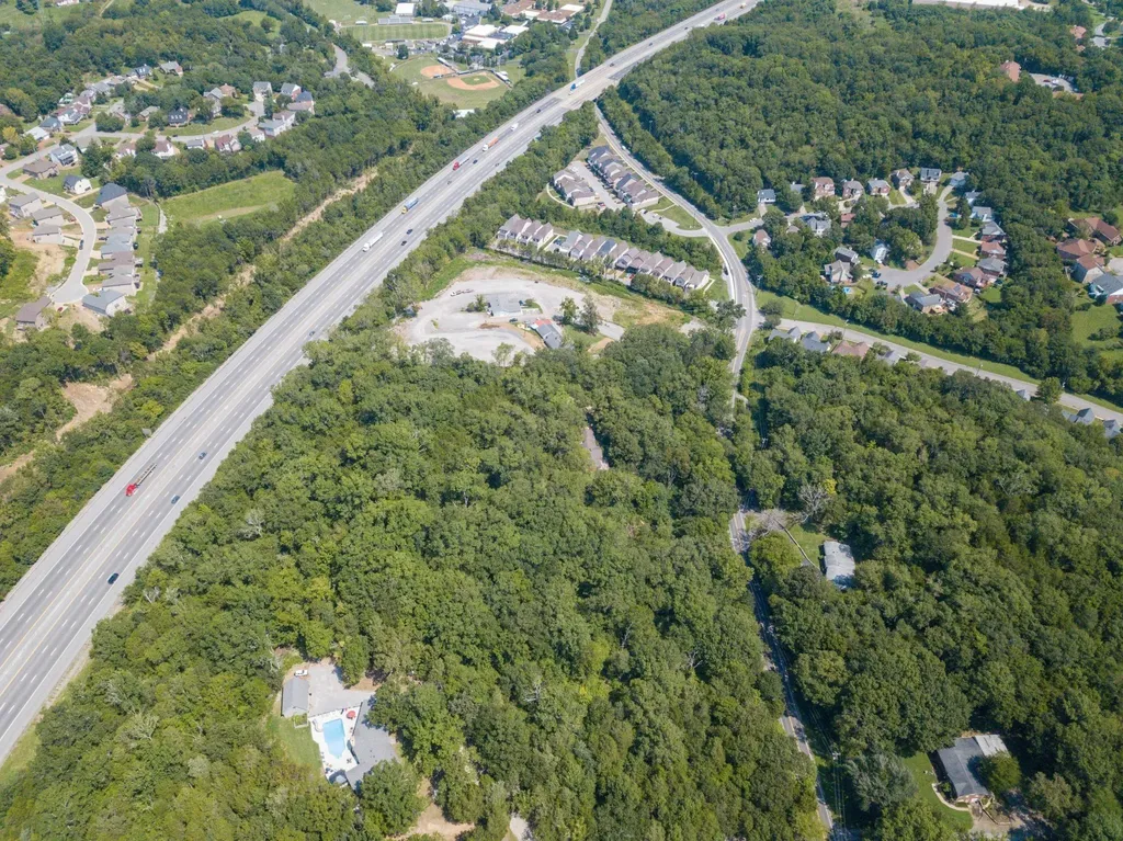 7677 Sawyer Brown Road Nashville TN 37221