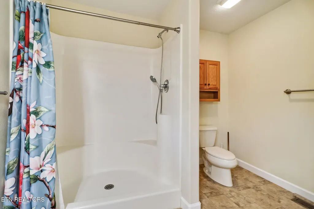 348 Lakeview Drive Crossville TN 38558