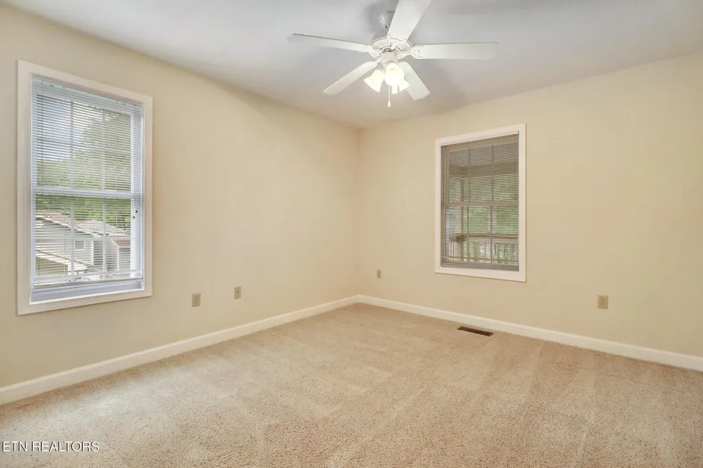 348 Lakeview Drive Crossville TN 38558