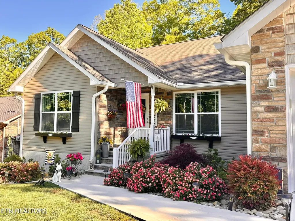 311 Lakeview Drive Crossville TN 38558