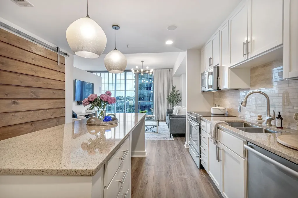 1212 Laurel Street Nashville TN 37203