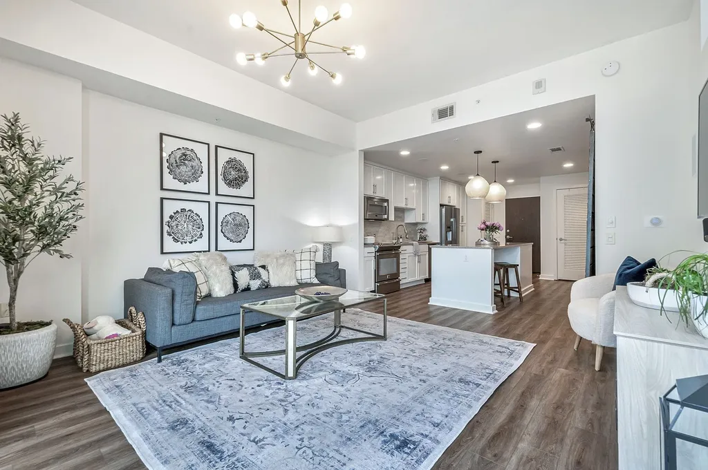 1212 Laurel Street Nashville TN 37203