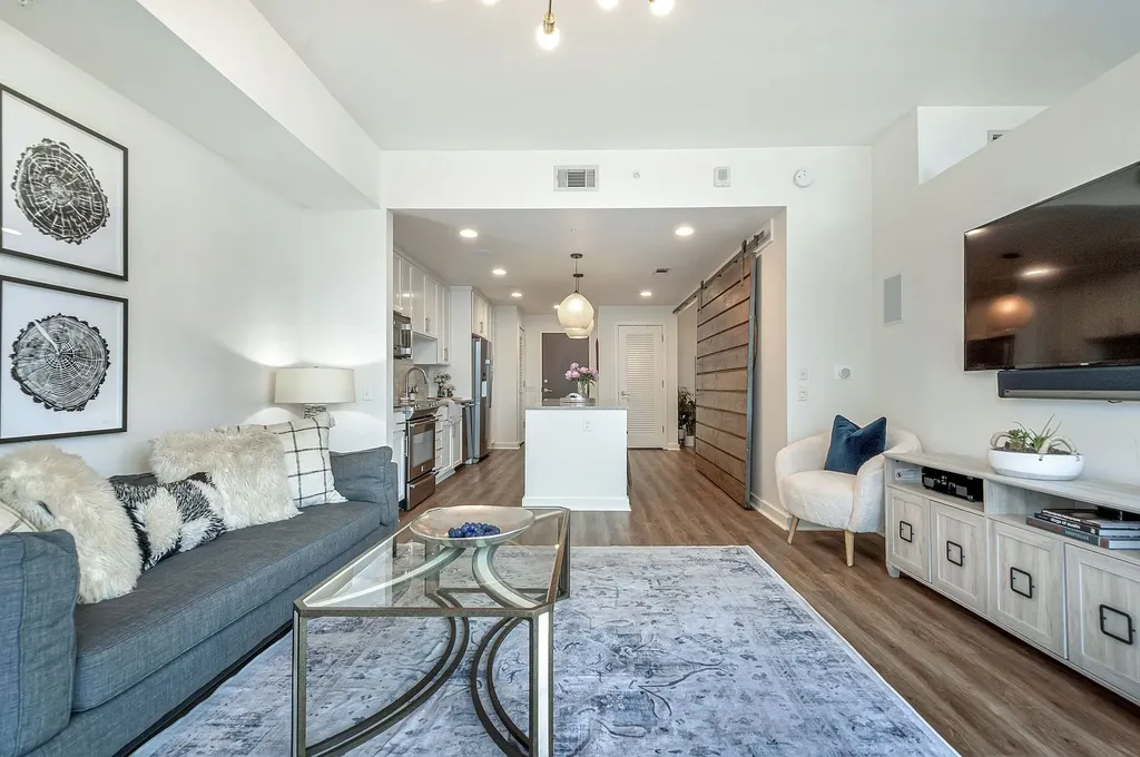 1212 Laurel Street Nashville TN 37203