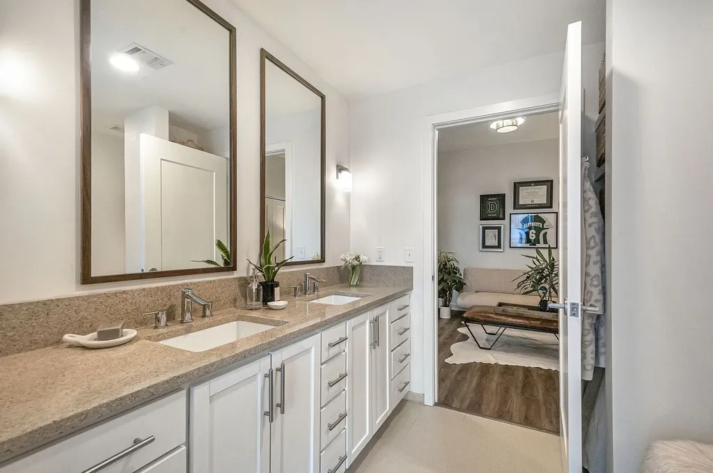 1212 Laurel Street Nashville TN 37203