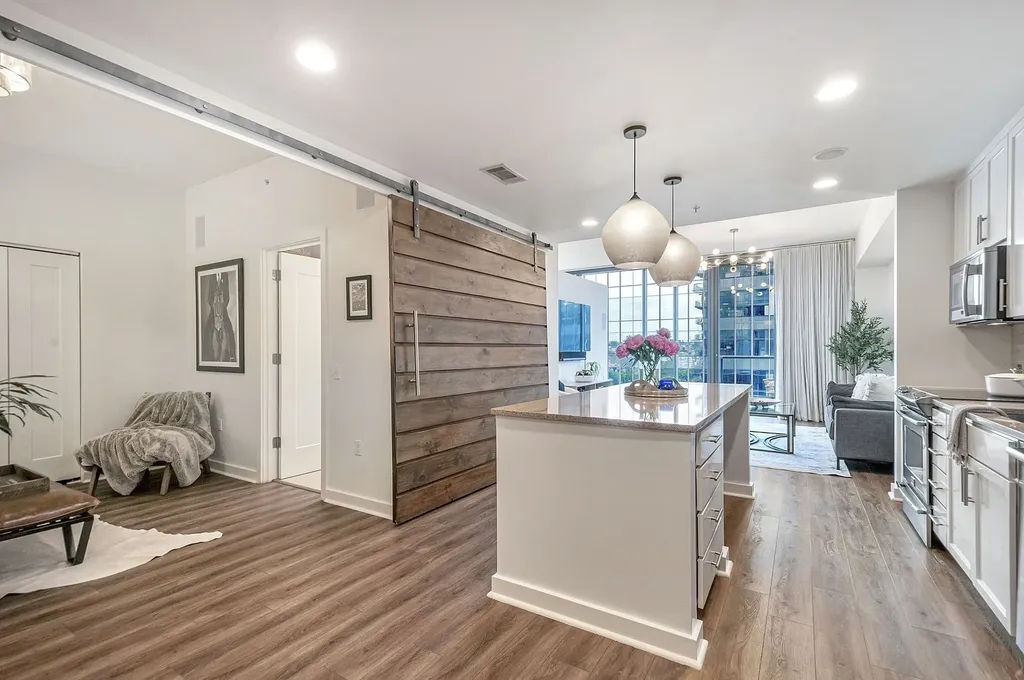 1212 Laurel Street Nashville TN 37203