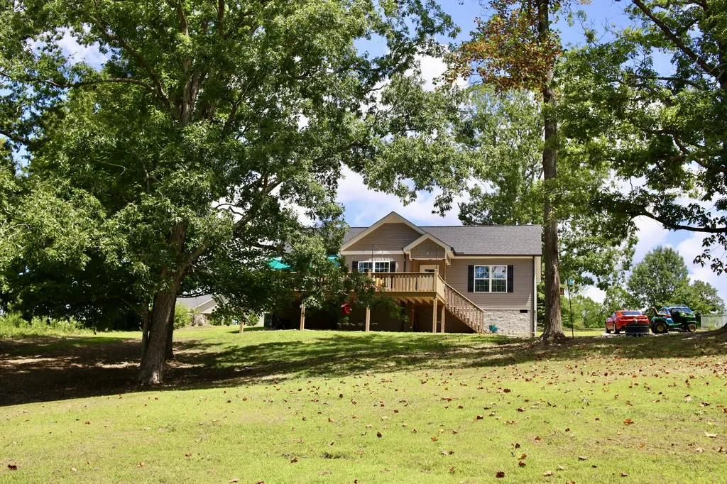 746 Nels Adams Road Dickson TN 37055