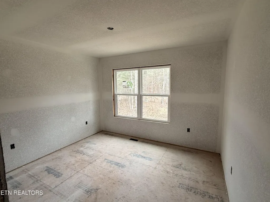 2075 Allardt Tinch Road Jamestown TN 38556