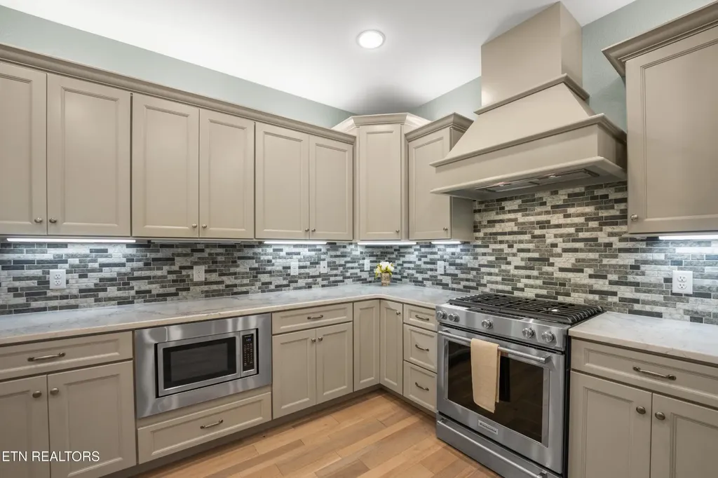 12 Edgemere Court Crossville TN 38558