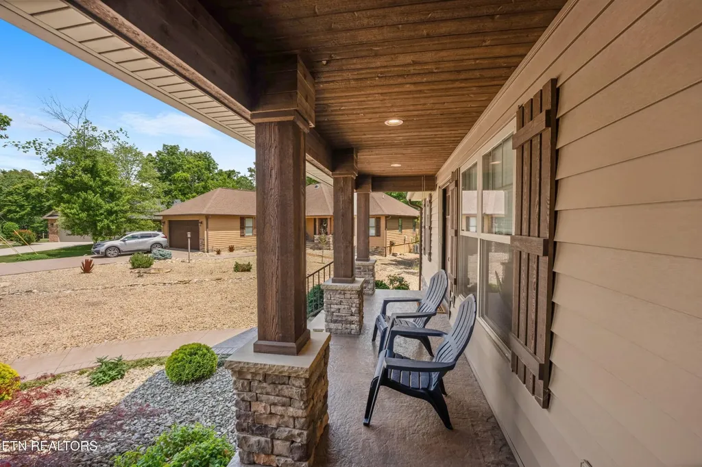 12 Edgemere Court Crossville TN 38558