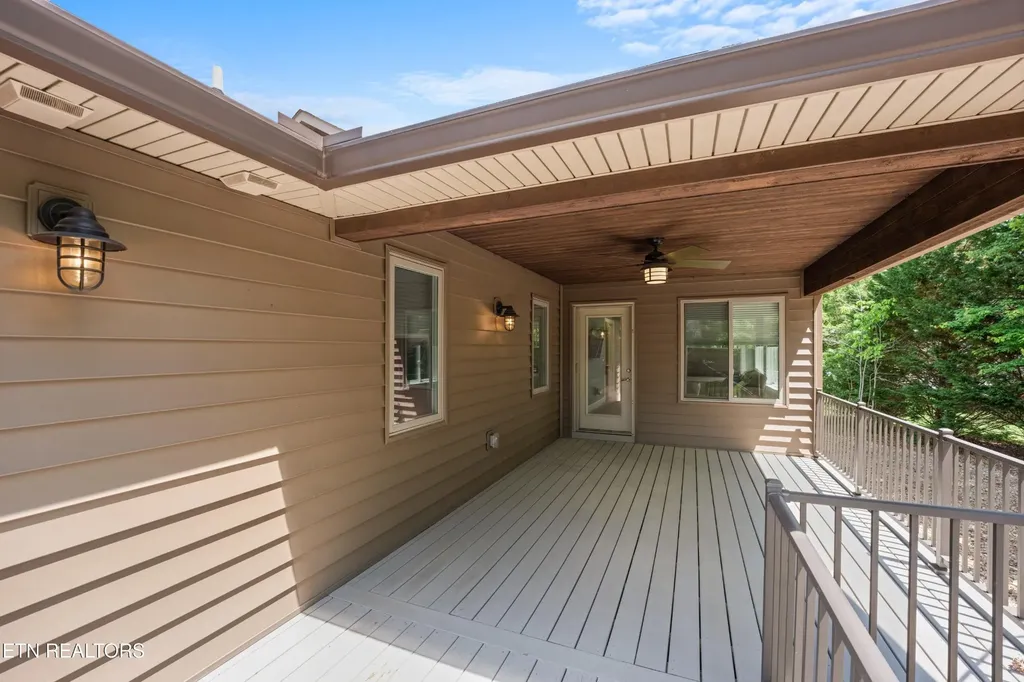12 Edgemere Court Crossville TN 38558