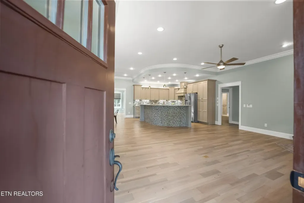 12 Edgemere Court Crossville TN 38558