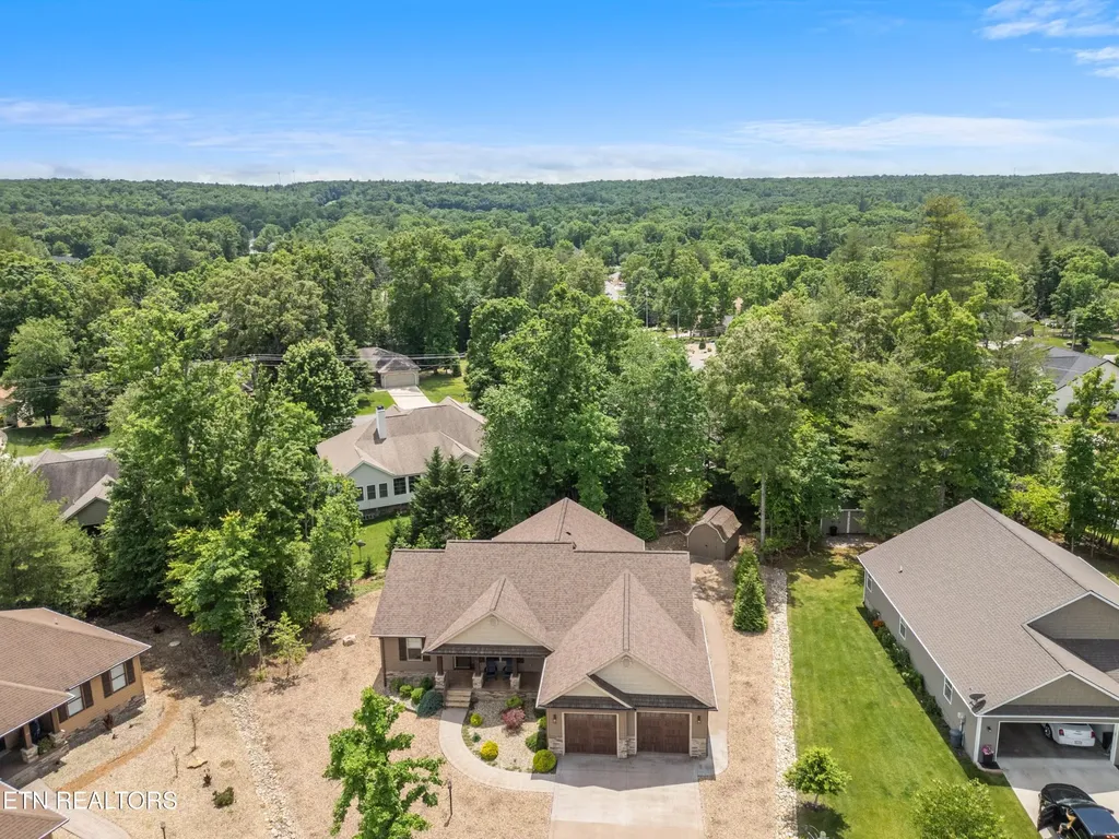12 Edgemere Court Crossville TN 38558