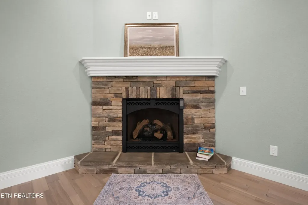 12 Edgemere Court Crossville TN 38558