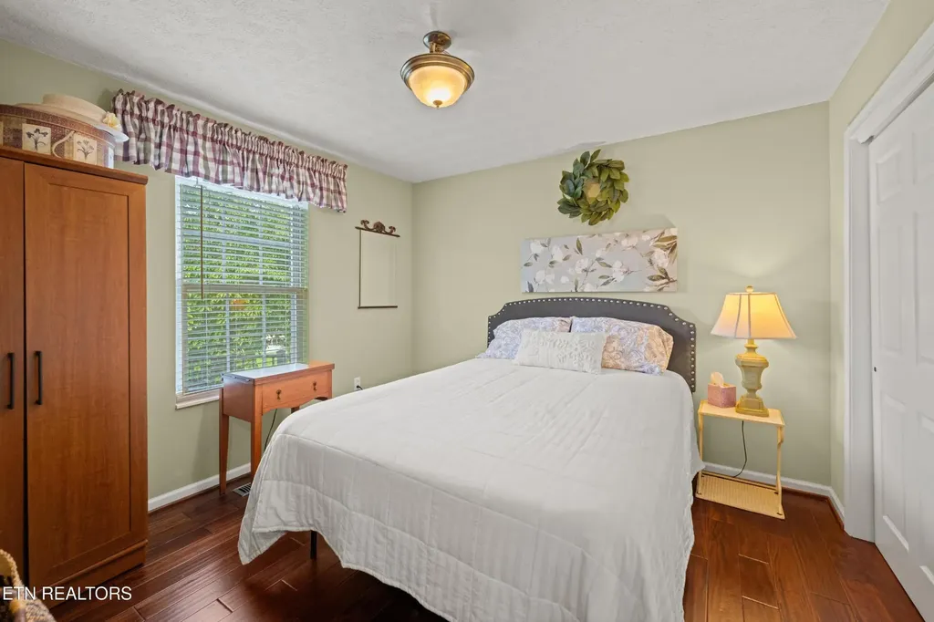 229 Hawthorn Loop Crossville TN 38555