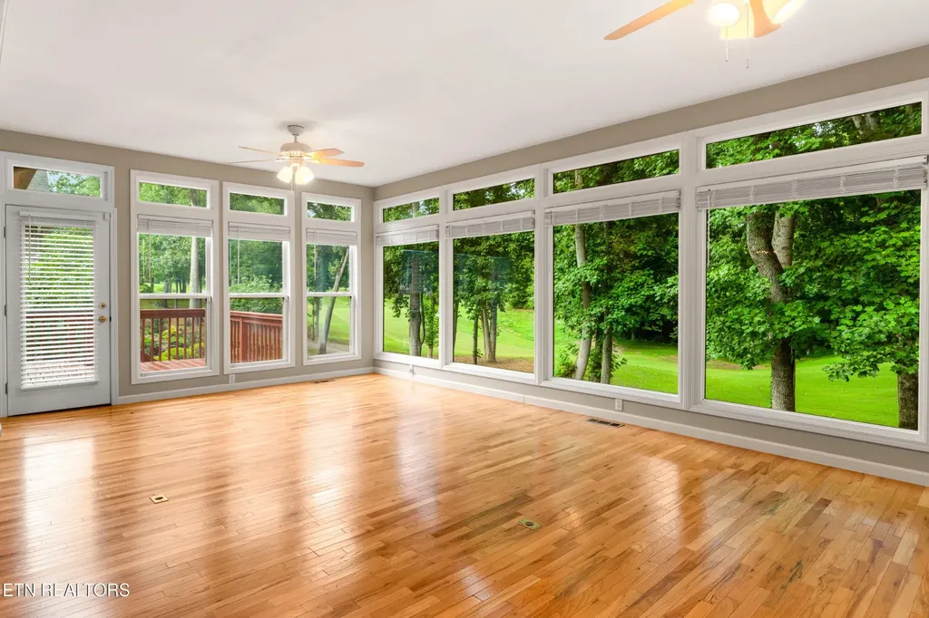 123 Inata Circle Loudon TN 37774
