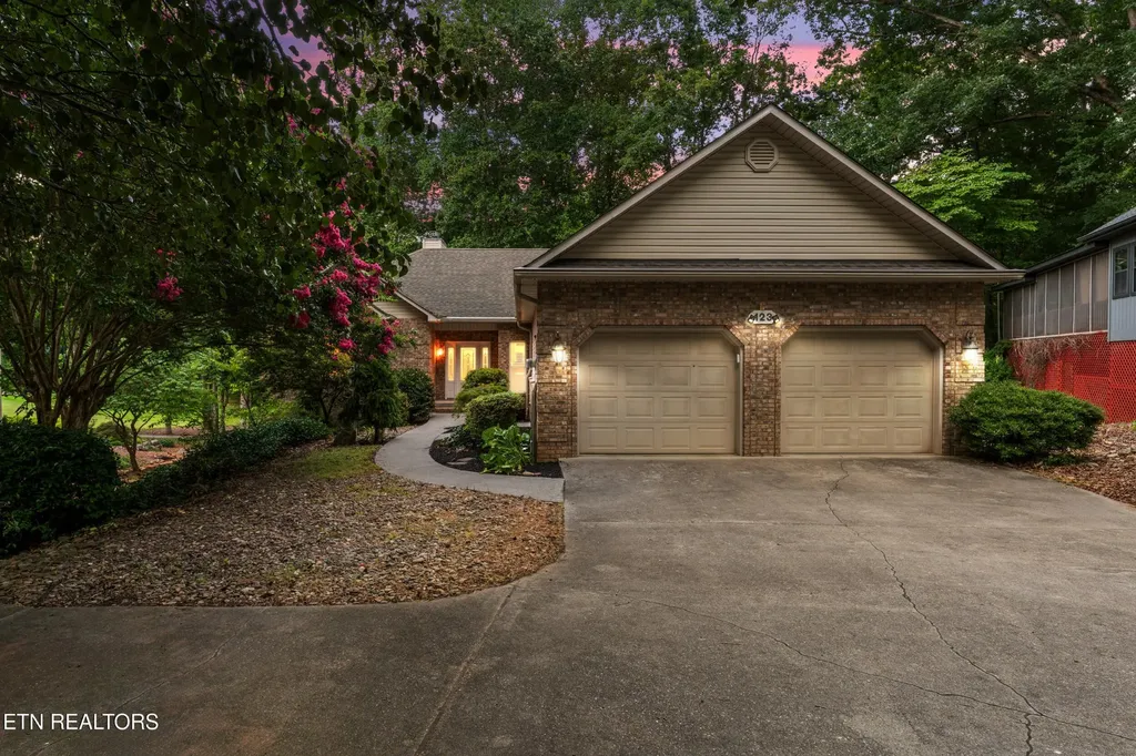 123 Inata Circle Loudon TN 37774