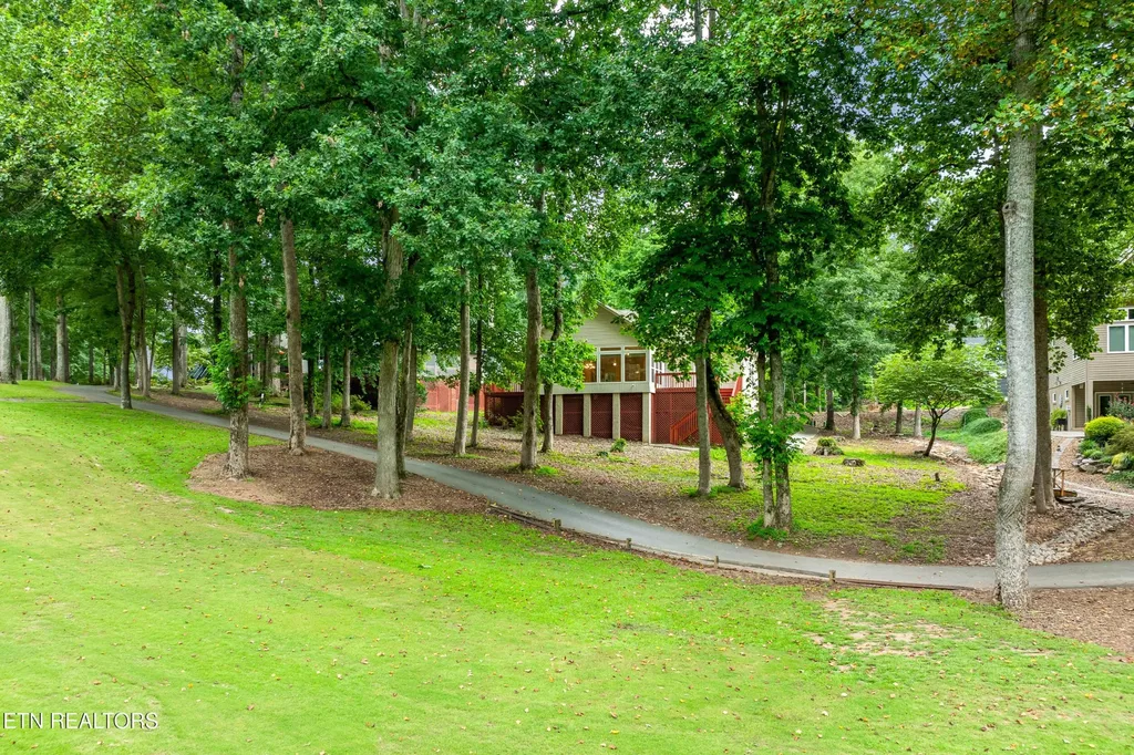 123 Inata Circle Loudon TN 37774