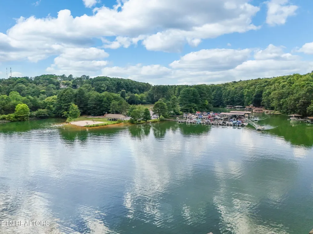 123 Inata Circle Loudon TN 37774