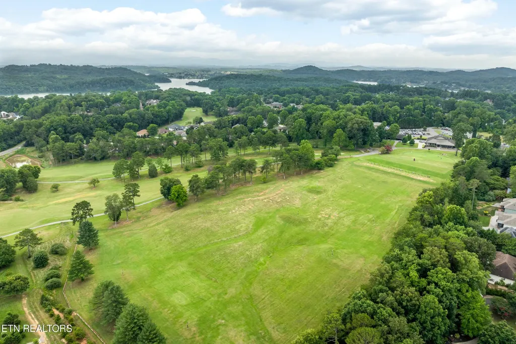 123 Inata Circle Loudon TN 37774