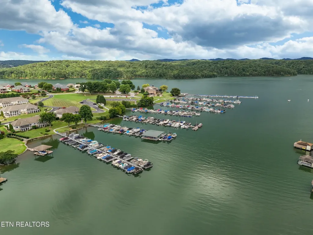 123 Inata Circle Loudon TN 37774