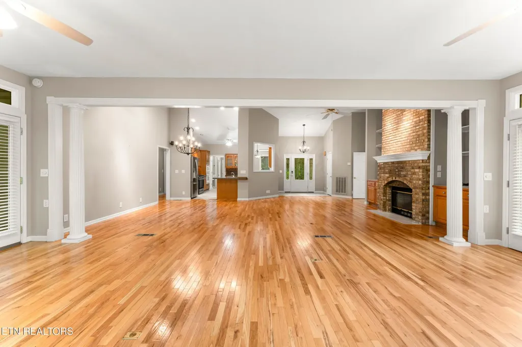 123 Inata Circle Loudon TN 37774