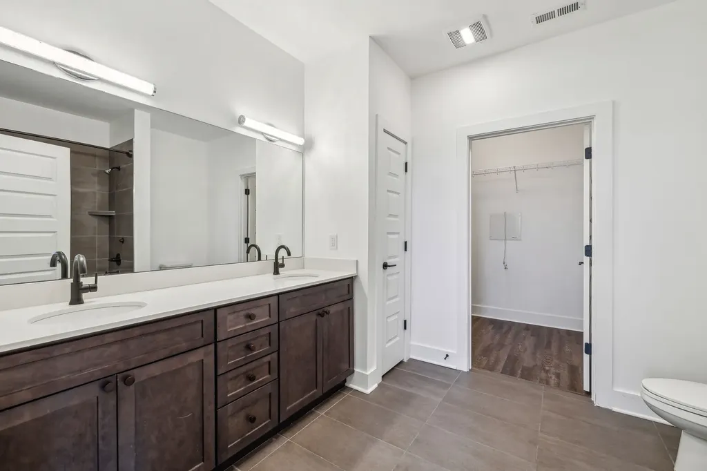 1077 E Trinity Lane Nashville TN 37216