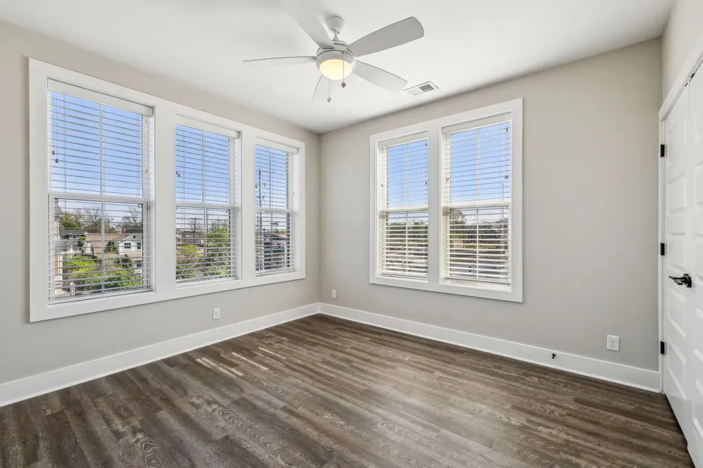 1077 E Trinity Lane Nashville TN 37216