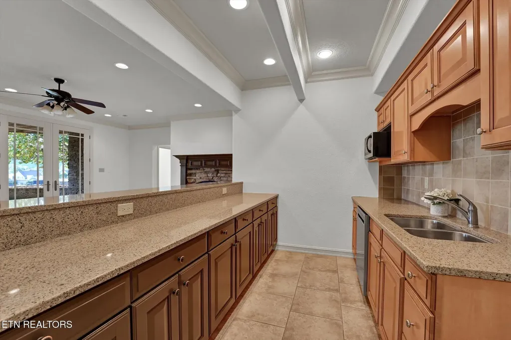 494 Chestnut Lane Loudon TN 37774