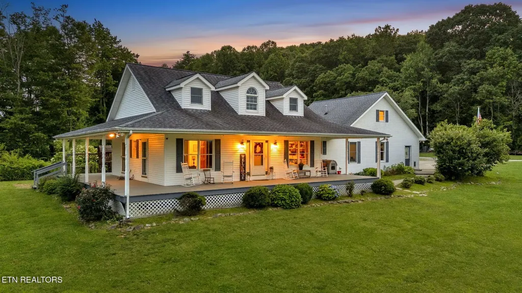 596 Clifty Creek Road Oakdale TN 37829