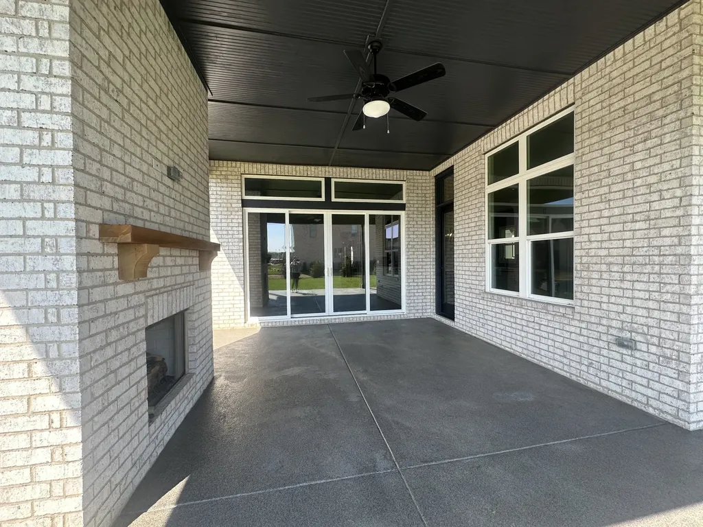 7541 Sutcliff Drive College Grove TN 37046