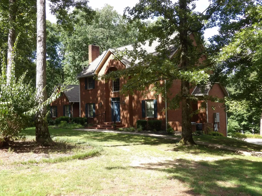 570 Gregson Place Waverly TN 37185