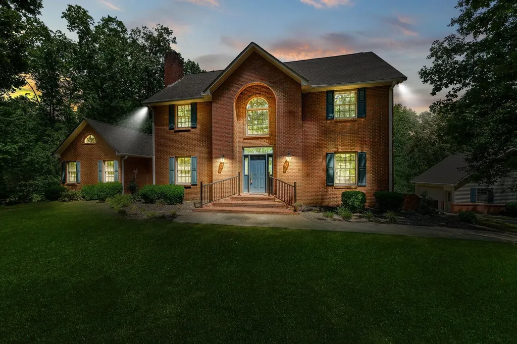 570 Gregson Place Waverly TN 37185
