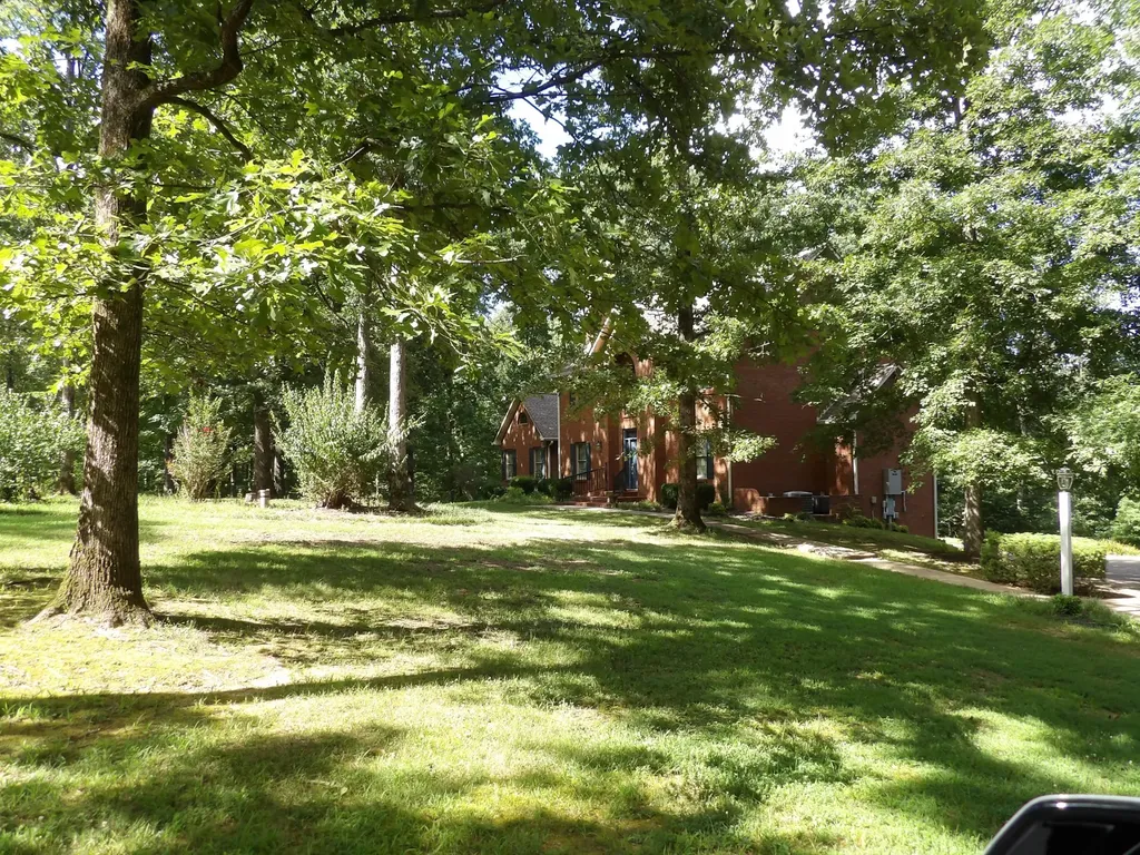 570 Gregson Place Waverly TN 37185