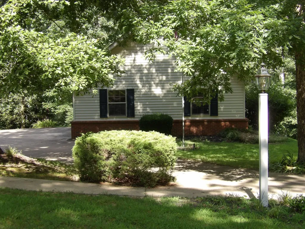 570 Gregson Place Waverly TN 37185