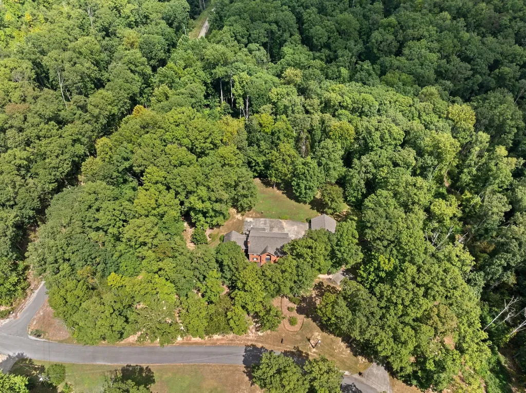 570 Gregson Place Waverly TN 37185