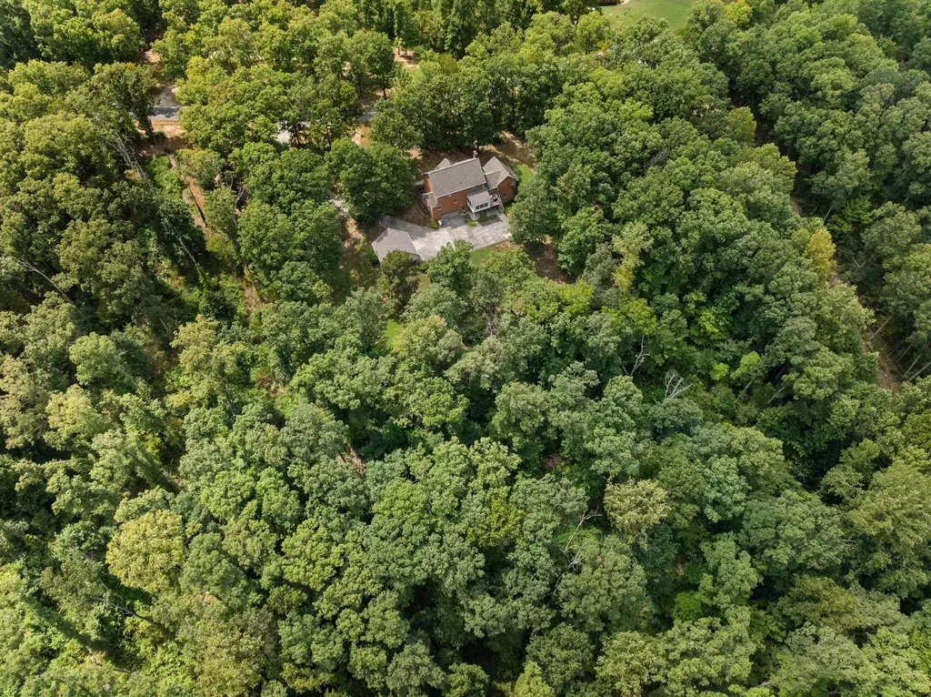 570 Gregson Place Waverly TN 37185